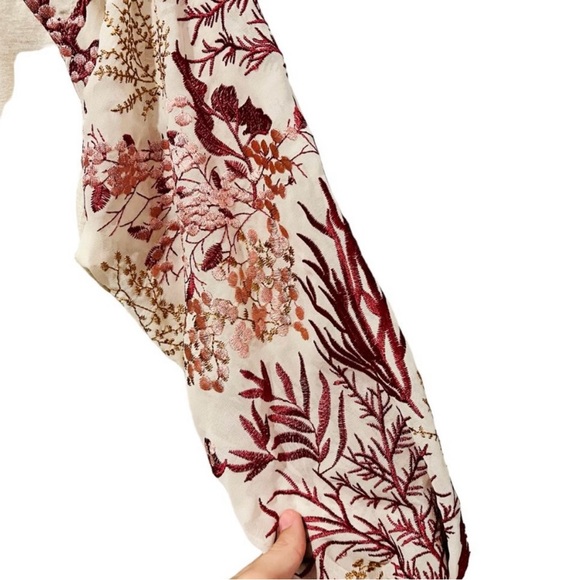 Anthropologie Balloon Sleeve embroidered blouse, size M - Picture 2 of 4